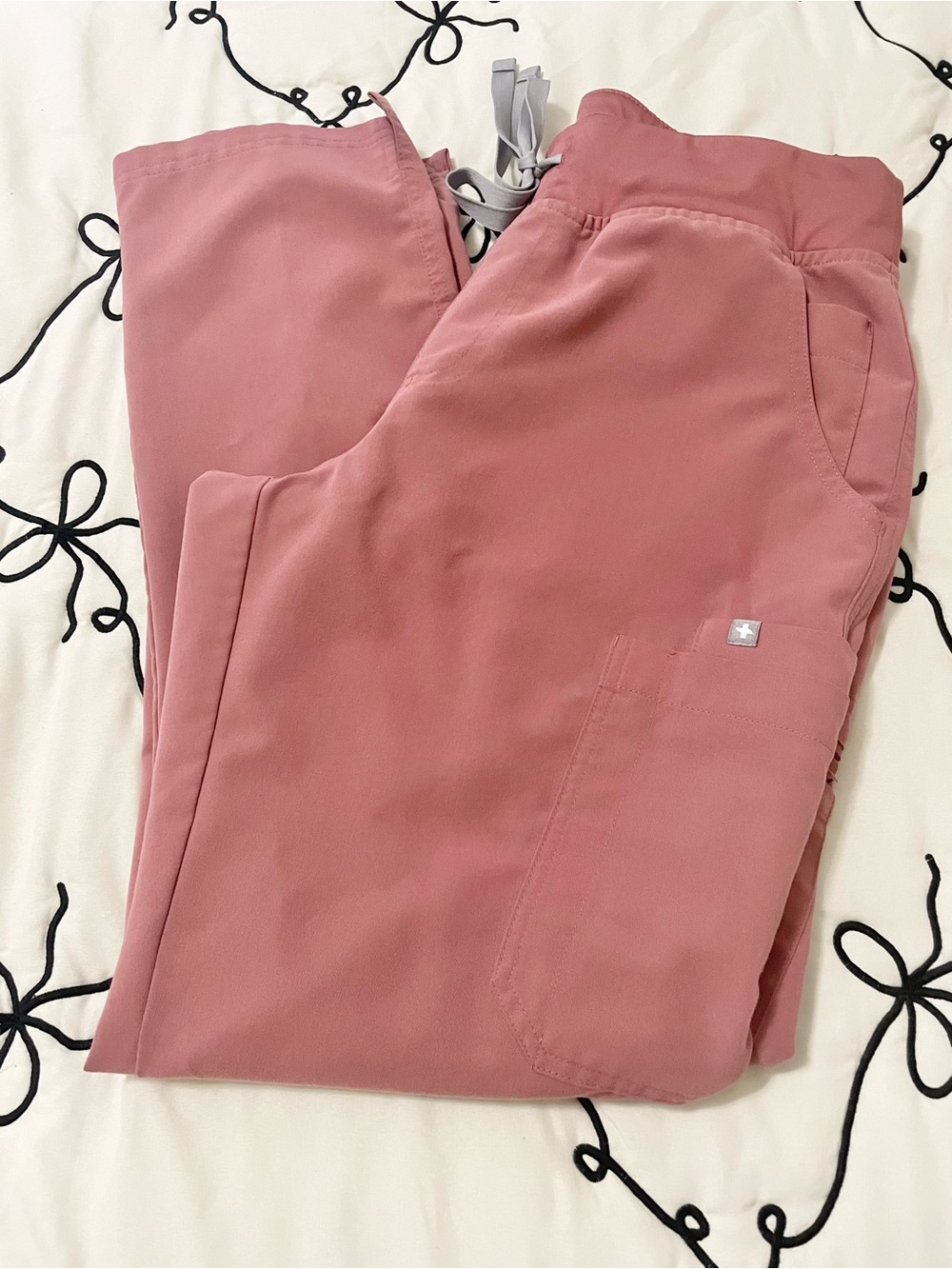 Figs Scrub Pants in Dusty Rose